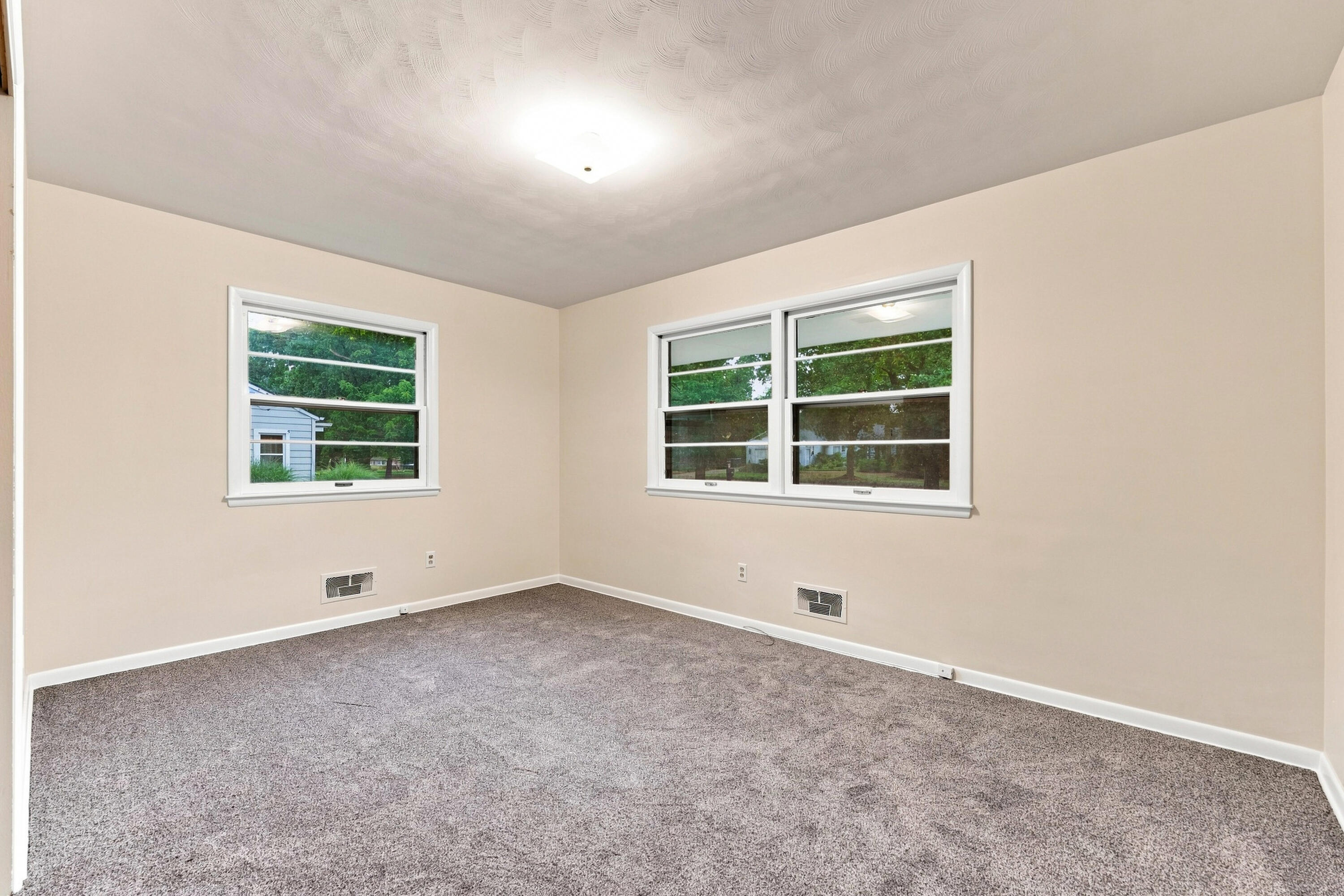 4342 Old Colony Road Kalamazoo, MI 49008 - Photo 13 of 28 DSC07531