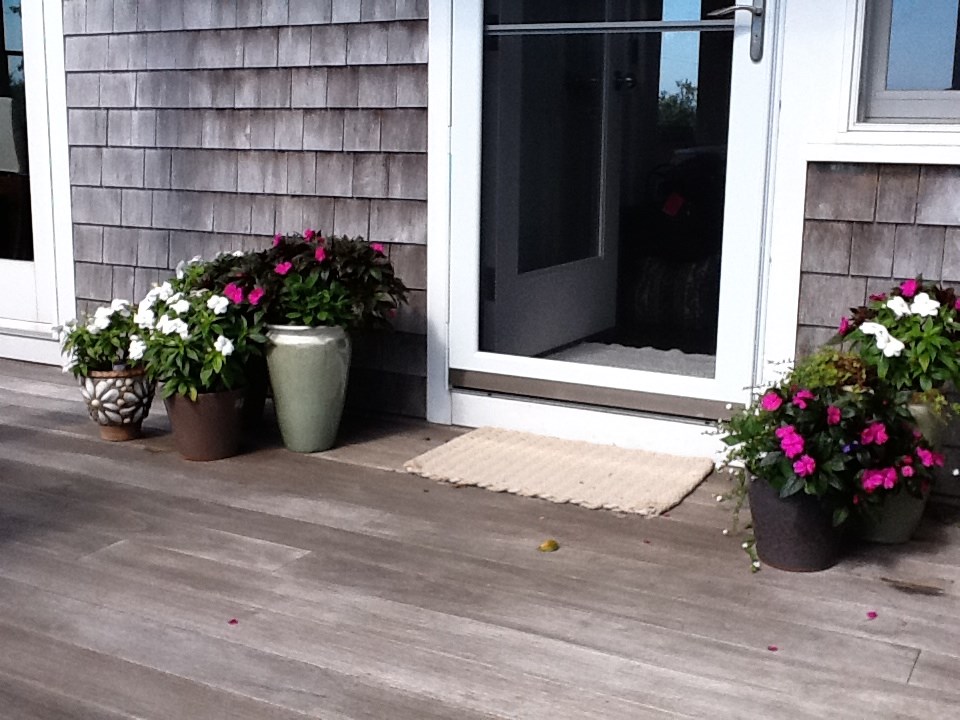 1370 Lee's Ridge Road Block Island, RI 02807 - Photo 18 of 21 Front door