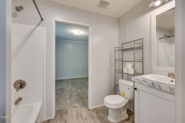 $330,000 | 1400 Stoneybrook Drive, Johnson City, TN 37601