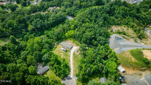 $330,000 | 1400 Stoneybrook Drive, Johnson City, TN 37601