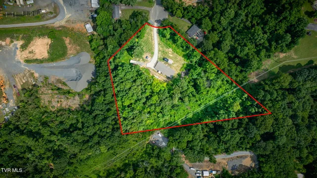 $330,000 | 1400 Stoneybrook Drive, Johnson City, TN 37601