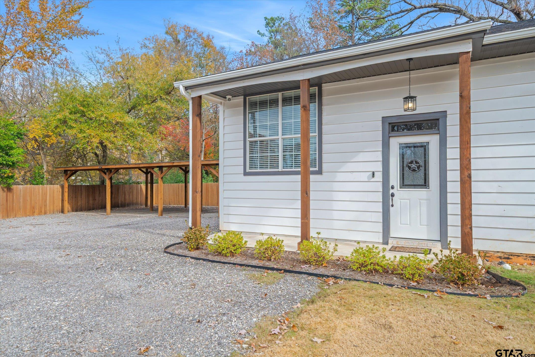 2422 Old Omen Road Tyler, TX 75701 - Photo 11 of 39 Gallery Image 11