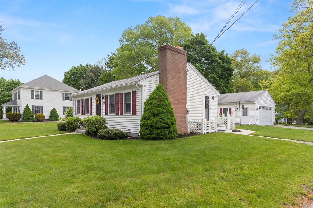 18 Knowlton Street Hamilton, MA 01982 - Photo 2 of 29