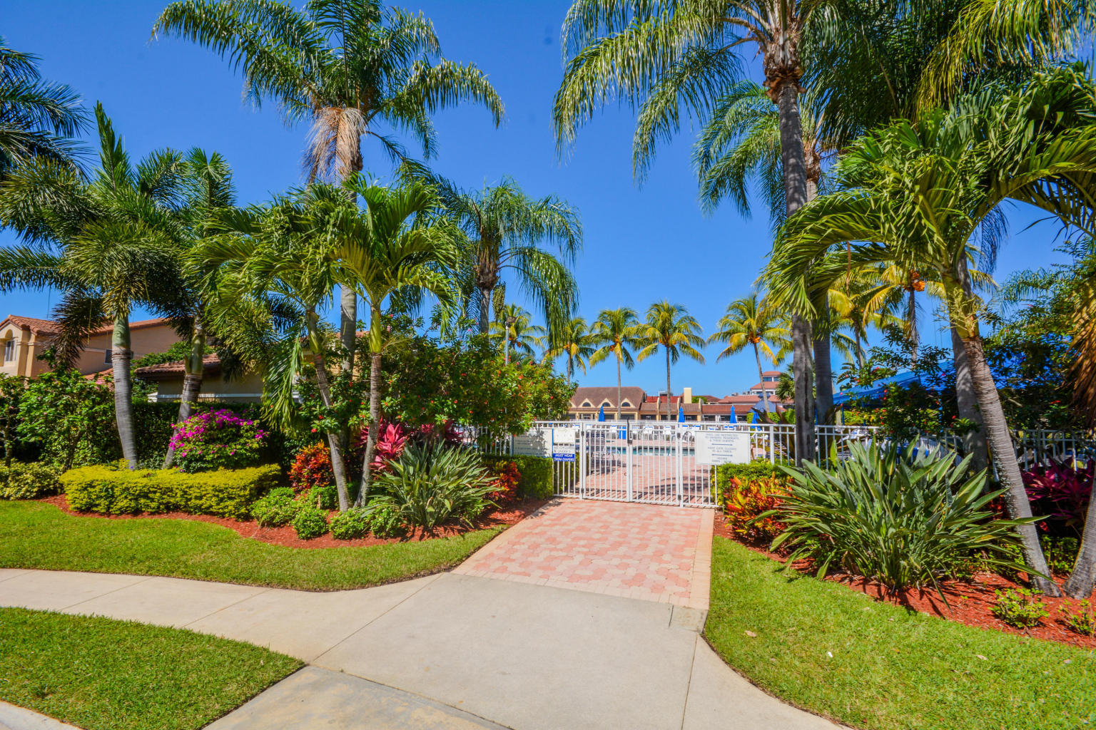 6671 Via Regina Boca Raton, FL 33433 - Photo 25 of 30 Community Pool