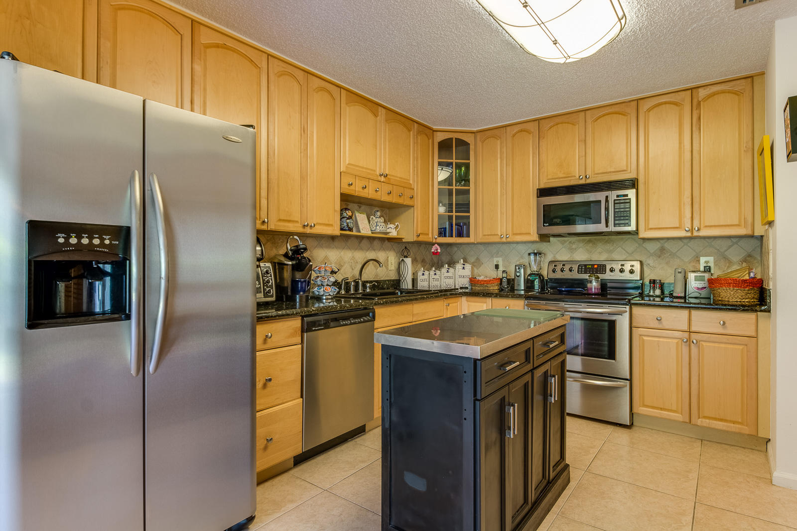 6671 Via Regina Boca Raton, FL 33433 - Photo 9 of 30 Kitchen