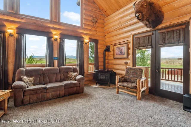 $1,225,000 | 6 Jarrett Road, Pinedale, WY 82941