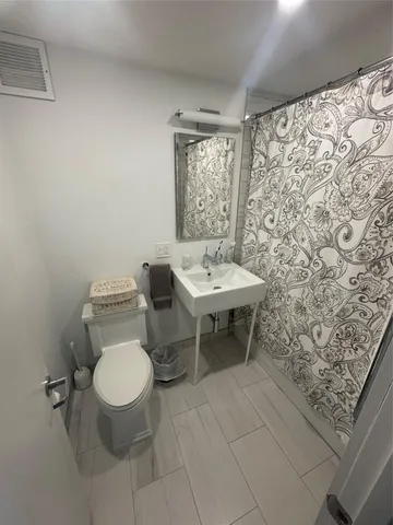 $266,500 | 9 Fordham Hill Ovl, Unit 17C | University Heights