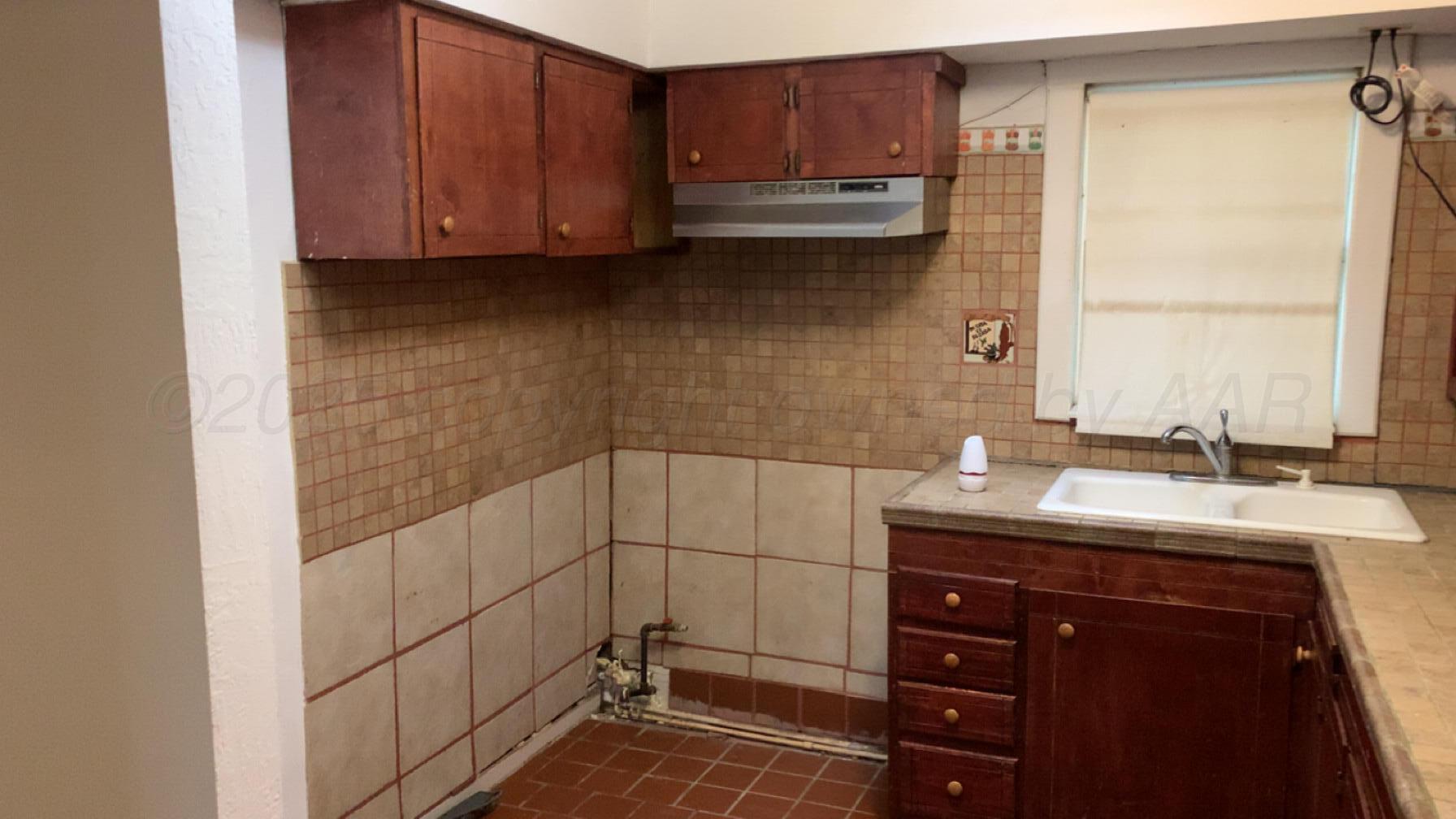 231 Main Street Quitaque, TX 79255 - Photo 18 of 23 kitchen 3