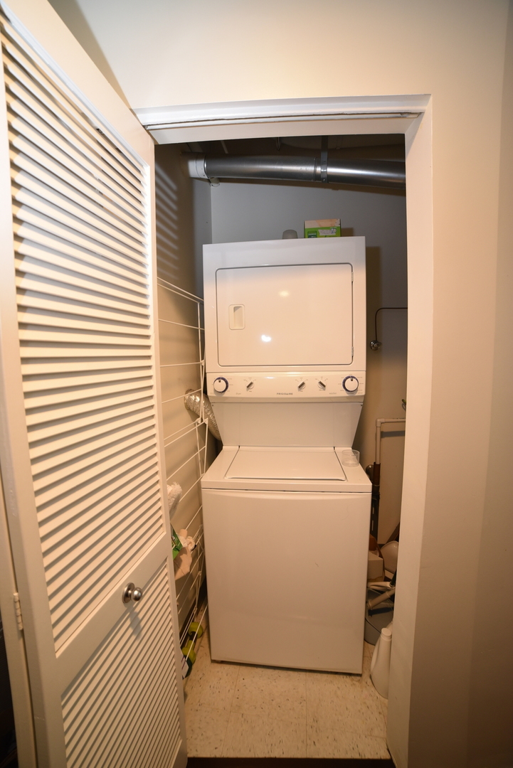 225 South Sangamon Street, Unit 701 Chicago, IL 60607 - Photo 12 of 15