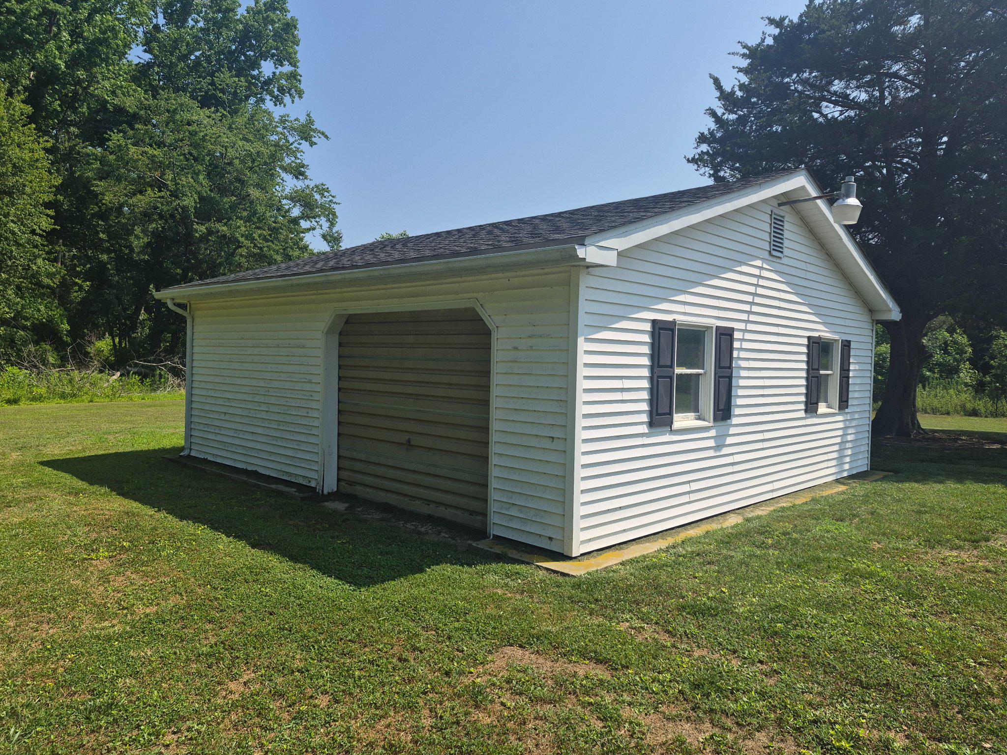 1043 Camp Road Denton, MD 21629 - Photo 12 of 17 Detached garage for many uses.
