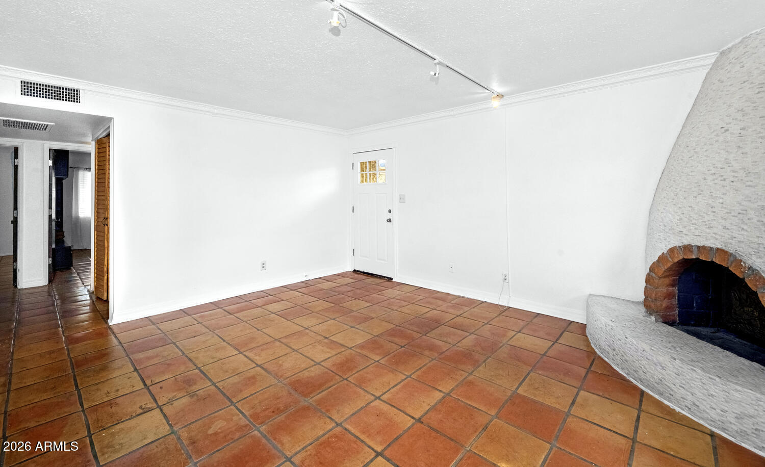 10411 North 11th Avenue, Unit 11 Phoenix, AZ 85021 - Photo 7 of 25 10411 N 11th Ave #11