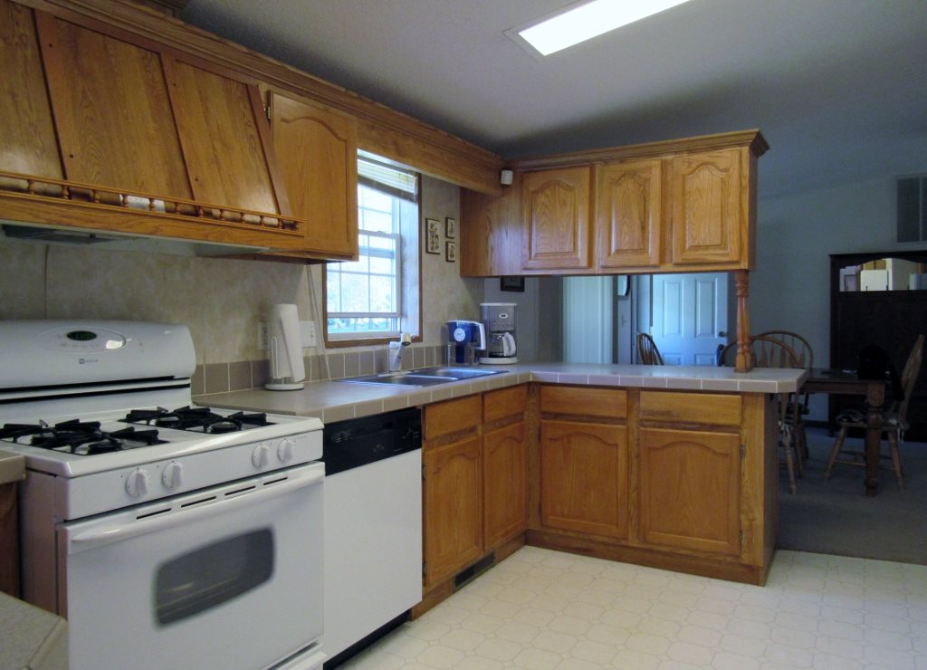 51150 Mayflower Road South Bend, IN 46628 - Photo 5 of 27 Gallery Image 5