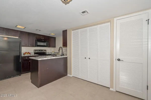 $225,000 | 1730 West Emelita Avenue, Unit 1020, Mesa, AZ 85202