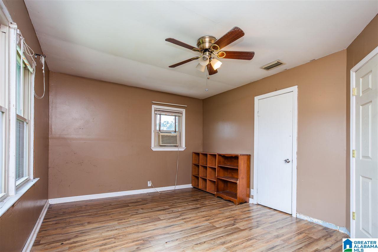 601 Elm Street Southwest Bessemer, AL 35022 - Photo 8 of 26