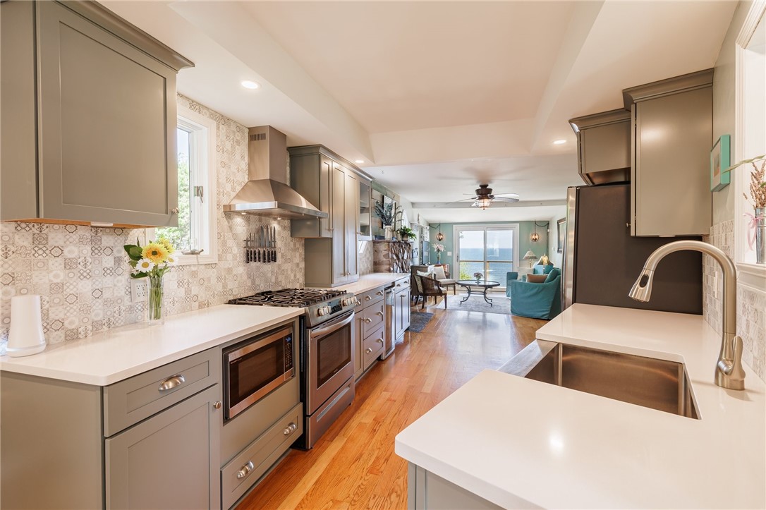 3183 Lake Road Williamson, NY 14589 - Photo 7 of 46