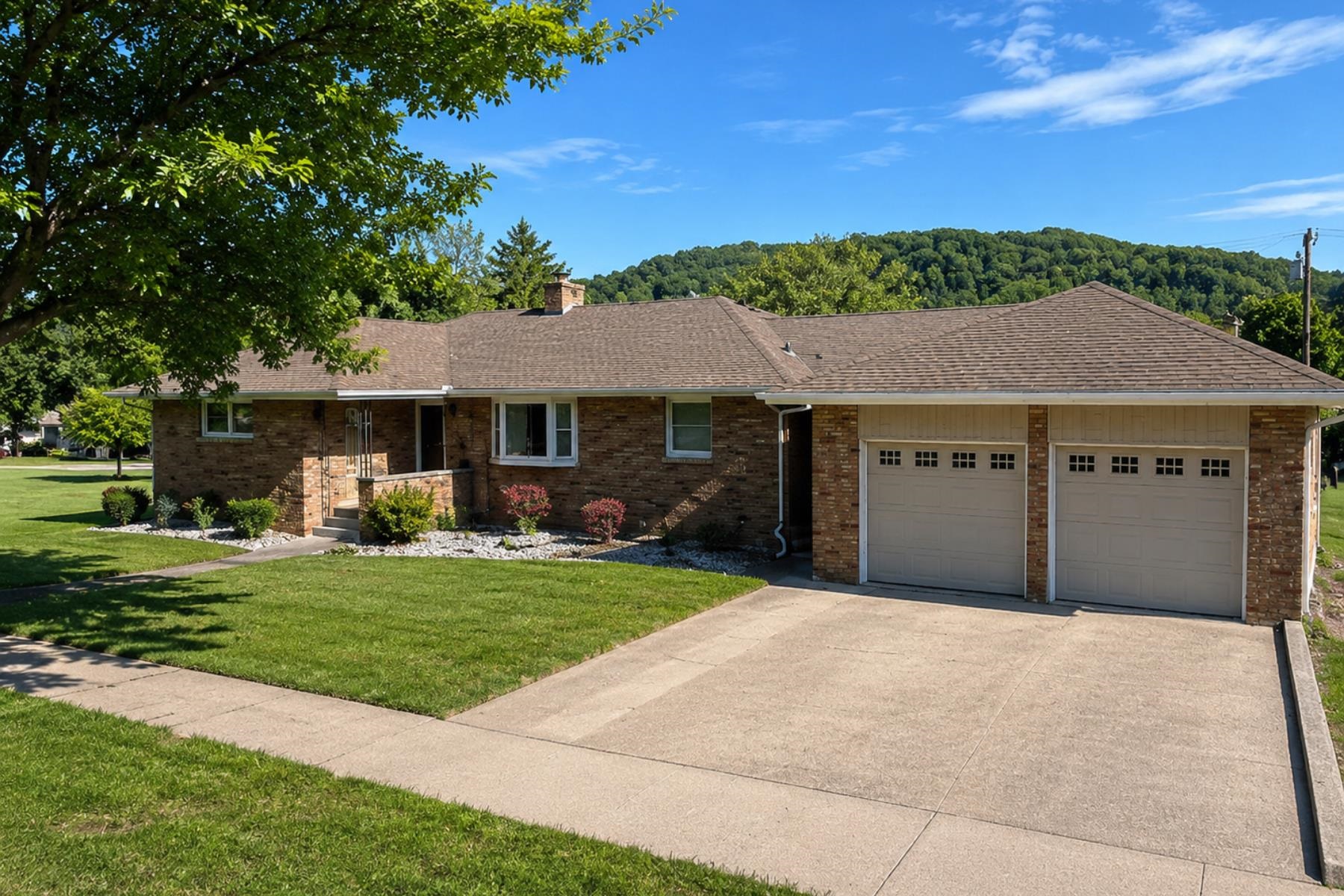 220 North Ohio Street Prairie du Chien, WI 53821 - Photo 1 of 25