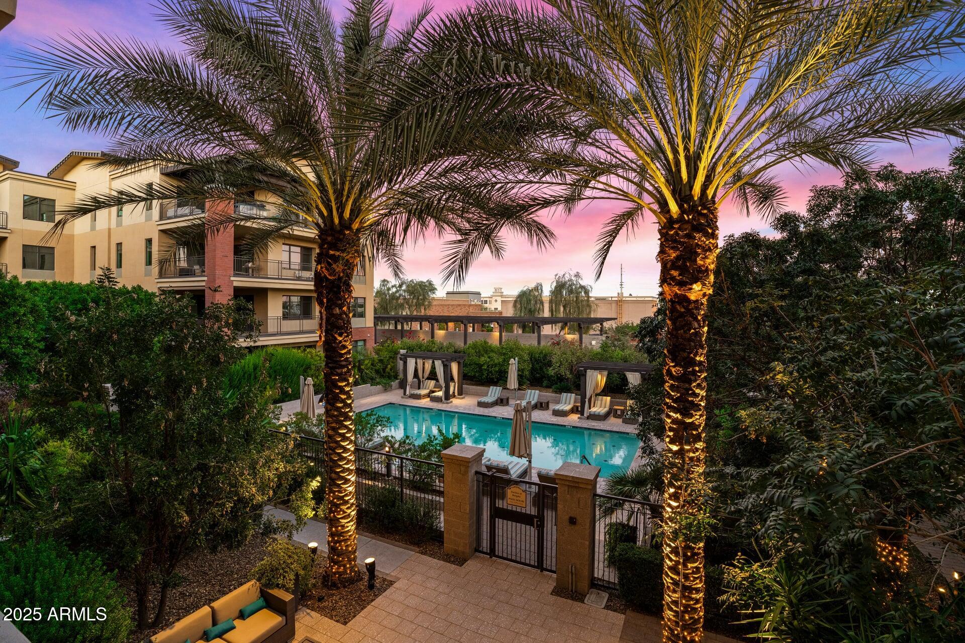 6166 North Scottsdale Road, Unit B2008 Paradise Valley, AZ 85253 - Photo 11 of 69 Enclave Unit 2008 Twilight-8