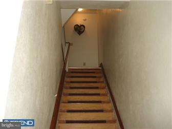 48 Ashby Road Upper Darby, PA 19082 - Photo 7 of 12