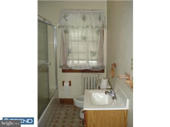 48 Ashby Road Upper Darby, PA 19082 - Photo 10 of 12 Unit #2