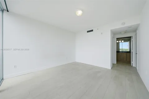 $549,000 | 6305 Indian Creek Drive, Unit 5D, Miami Beach, FL 33141
