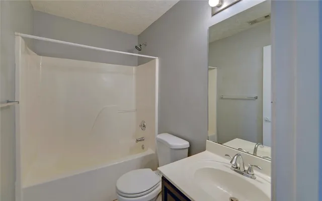 $389,900 | 212 Providence Point Lane, Hartwell, GA 30643