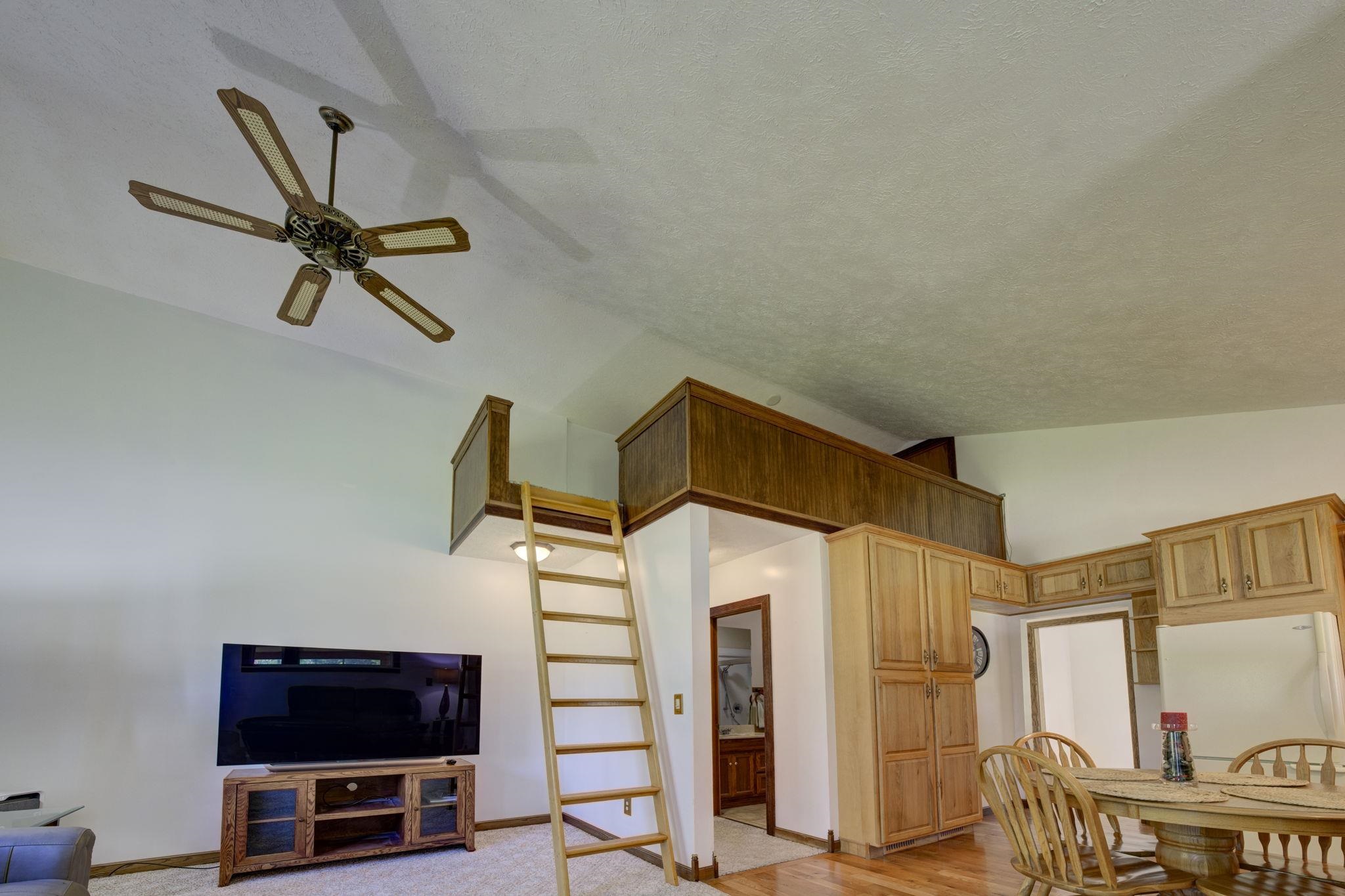 2072 East Potter Road Traverse City, MI 49696 - Photo 9 of 47