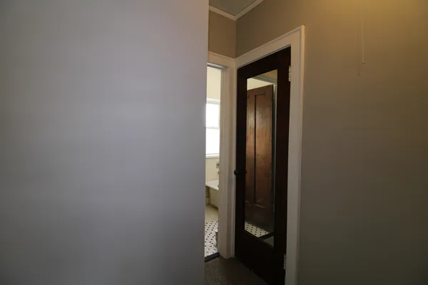 $1,300 | 5802 North Mason Avenue, Unit 1W, Chicago, IL 60646