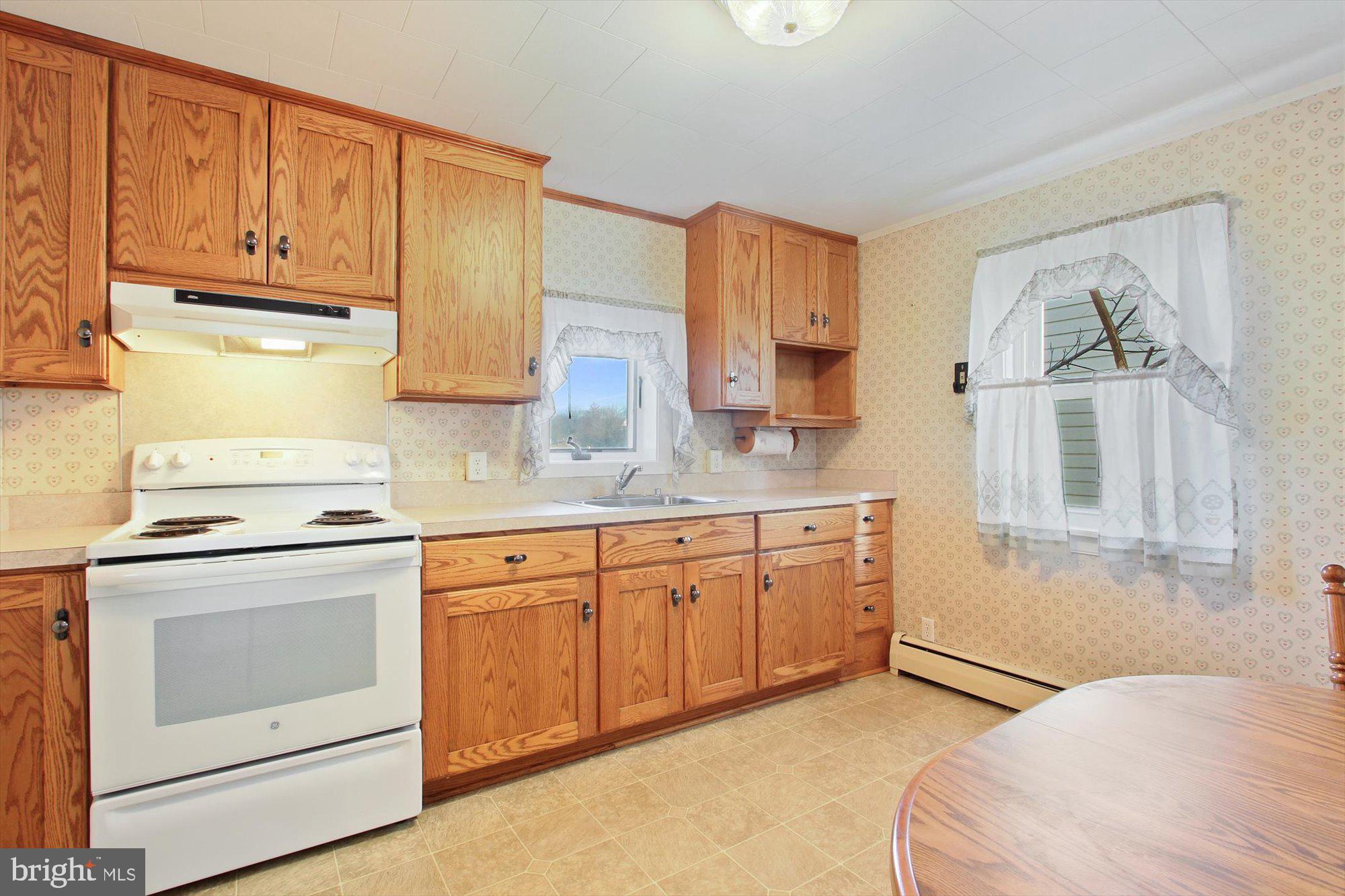 19 Hanover Street Spring Grove, PA 17362 - Photo 8 of 18
