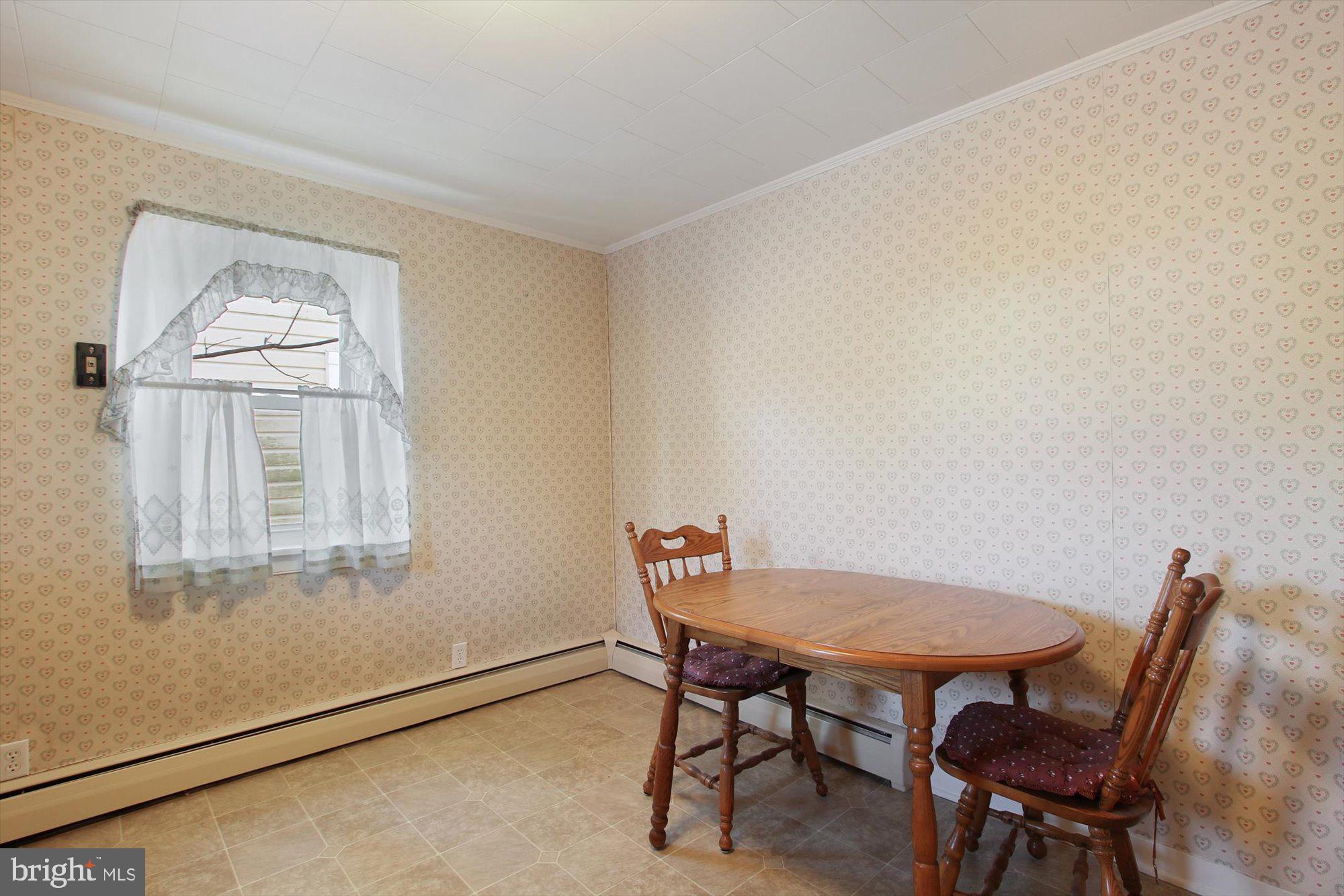 19 Hanover Street Spring Grove, PA 17362 - Photo 9 of 18