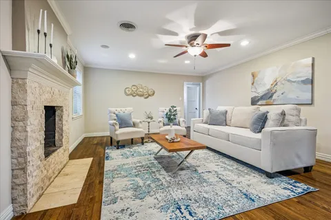 $579,000 | 9813 Pine Lake Drive, Houston, TX 77055