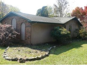 211 Huckleberry Road Bluff City, TN 37618 - Photo 14 of 14 RIGHT VIEW