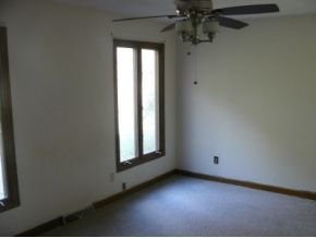 211 Huckleberry Road Bluff City, TN 37618 - Photo 5 of 14 MASTER BED