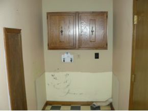 211 Huckleberry Road Bluff City, TN 37618 - Photo 8 of 14 MUD ROOM