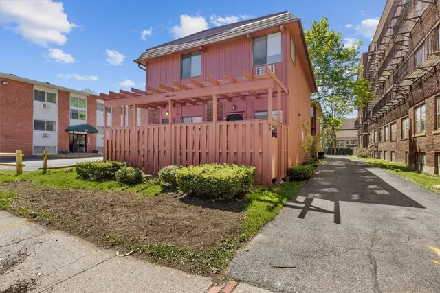 $575,000 | 93 Park Avenue, Rochester, NY 14607