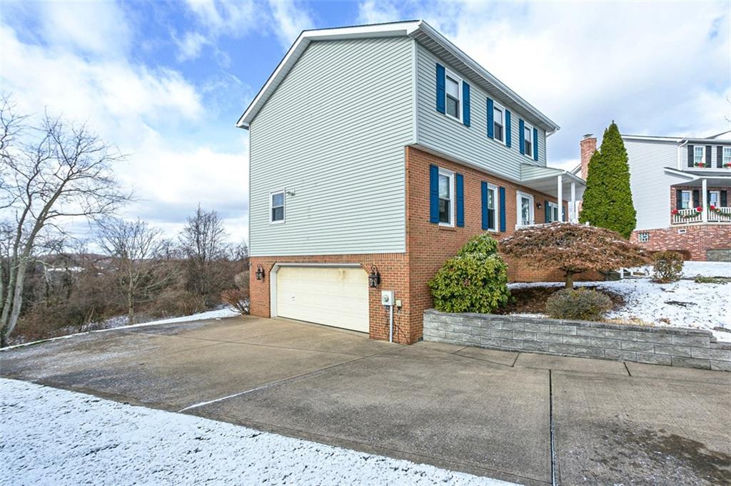 238 Rizzi Drive Irwin, PA 15642 - Photo 3 of 37 Gallery Image 3
