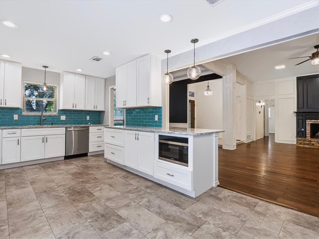 10216 Shadow Way Dallas, TX 75243 - Photo 17 of 40 Gallery Image 17