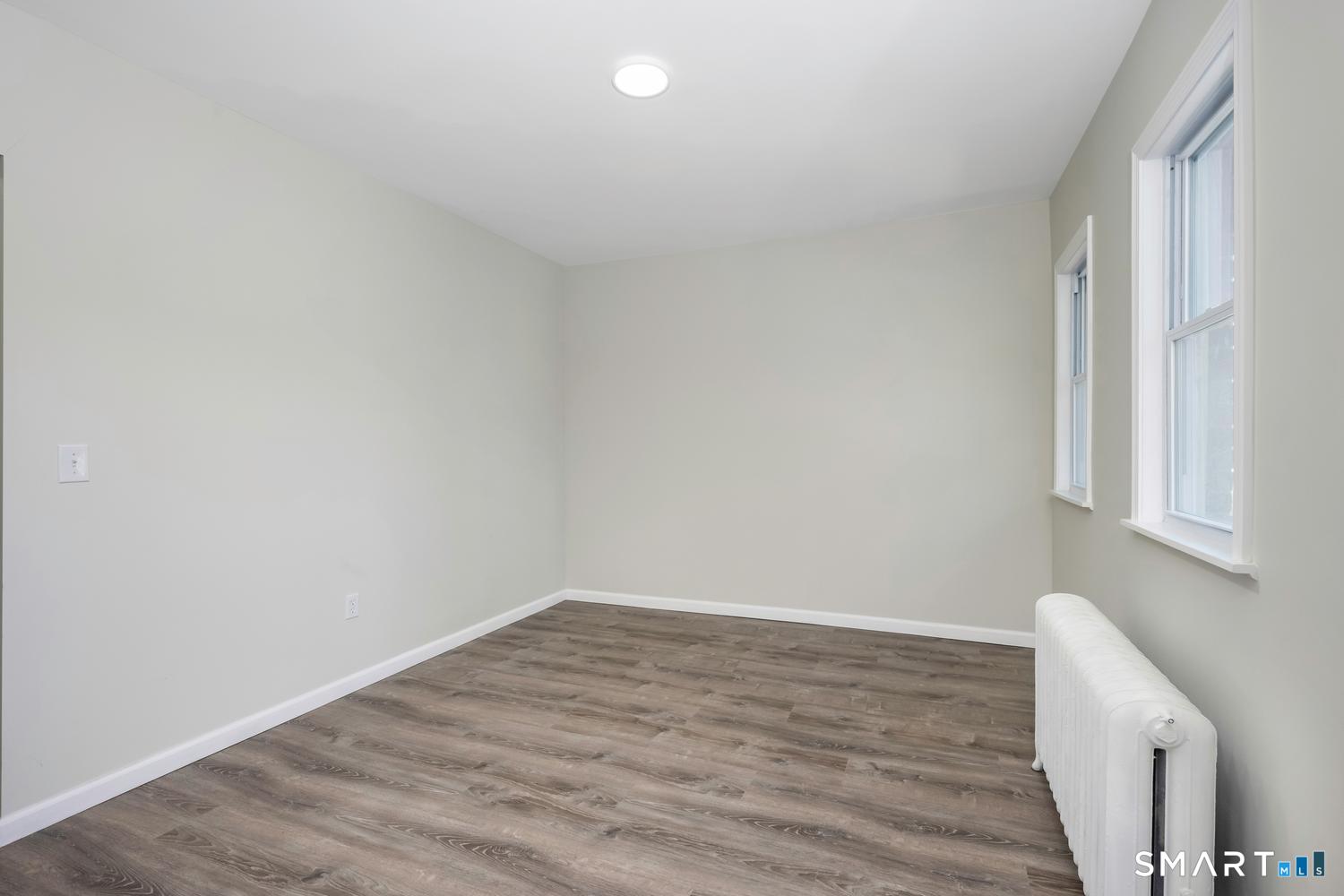 1040 Connecticut Avenue Bridgeport, CT 06607 - Photo 18 of 24