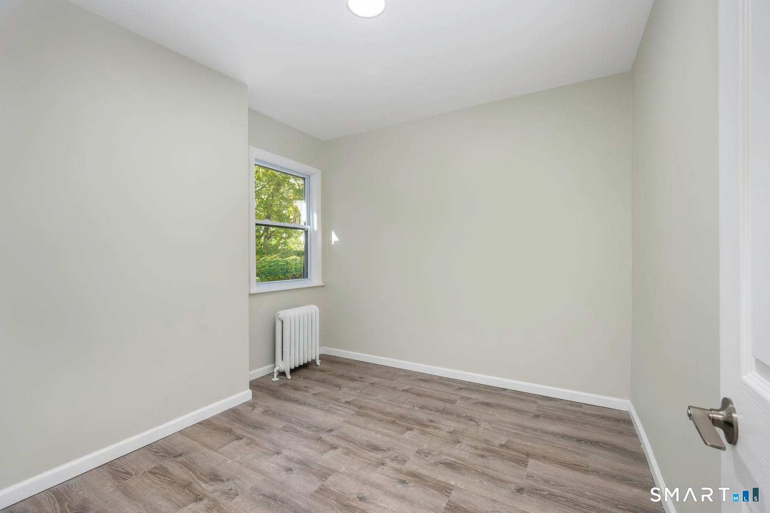 1040 Connecticut Avenue Bridgeport, CT 06607 - Photo 23 of 24