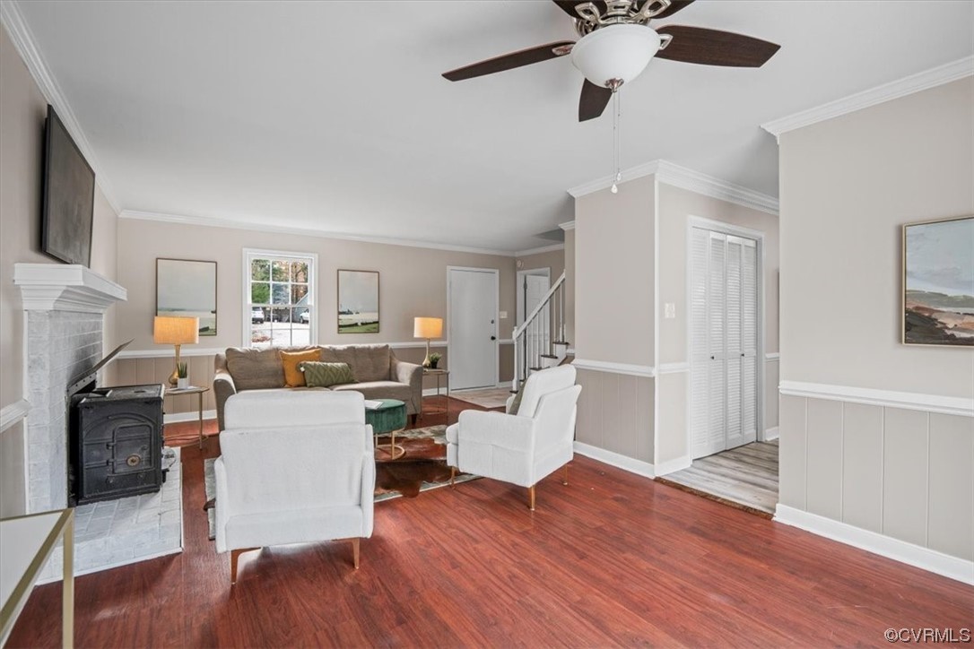 4606 Brookridge Road Chesterfield, VA 23832 - Photo 11 of 48 a living room with furniture and a wooden floor