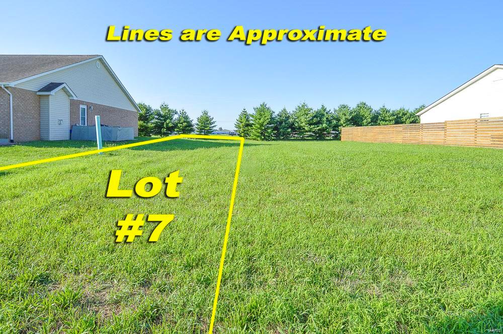 2020 Wexford Green Way Belleville, IL 62220 - Photo 2 of 2