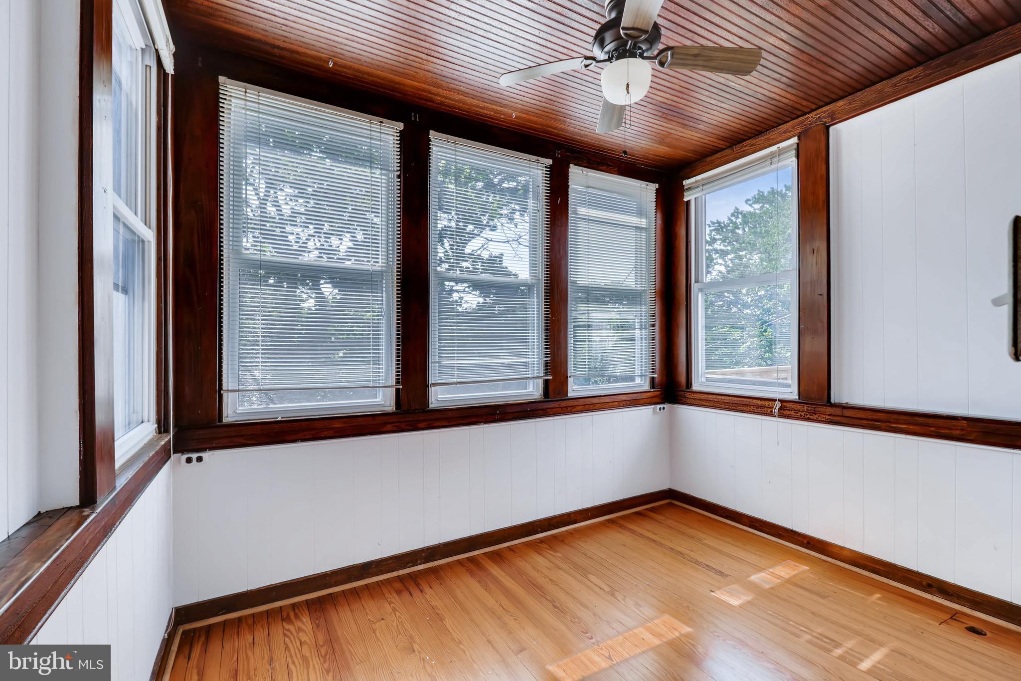 3131 Keswick Road Baltimore, MD 21211 - Photo 22 of 28 Sun Room