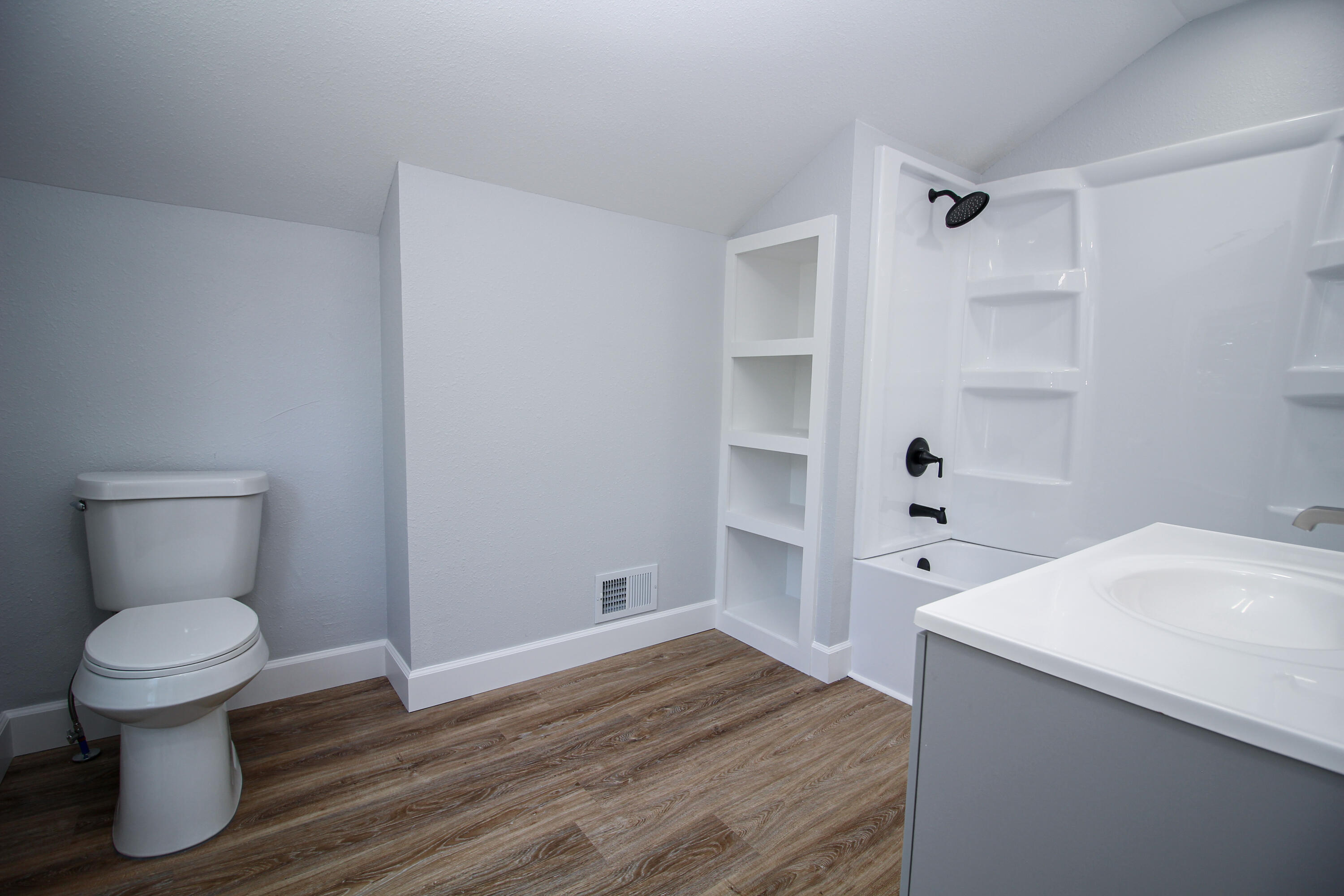 112 North Andrews Street Three Rivers, MI 49093 - Photo 27 of 35 Andrews-22