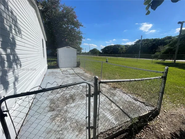 $305,000 | 19800 Southwest 180th Avenue, Unit 394, Miami, FL 33187