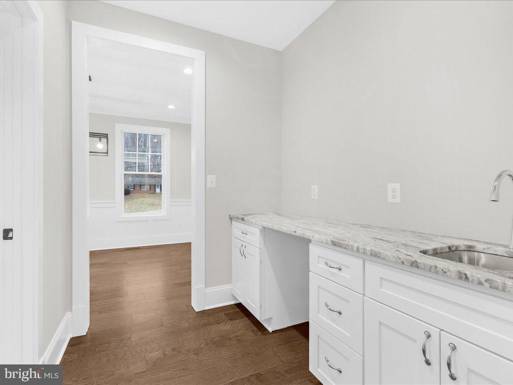16201 Swanson Road Upper Marlboro, MD 20774 - Photo 14 of 67 Butler's Pantry