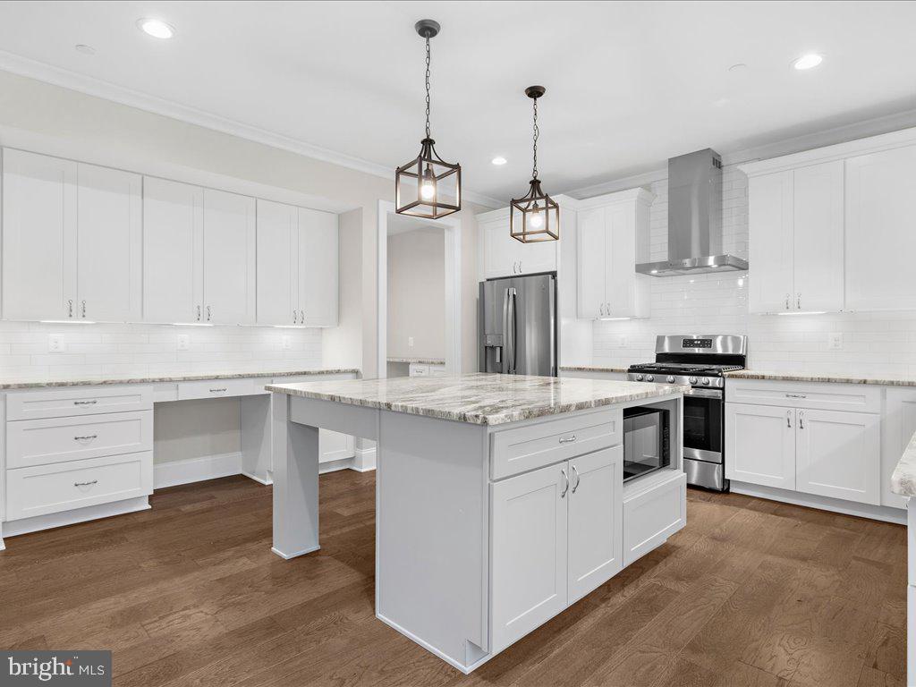 16201 Swanson Road Upper Marlboro, MD 20774 - Photo 23 of 67 Soft close cabinets