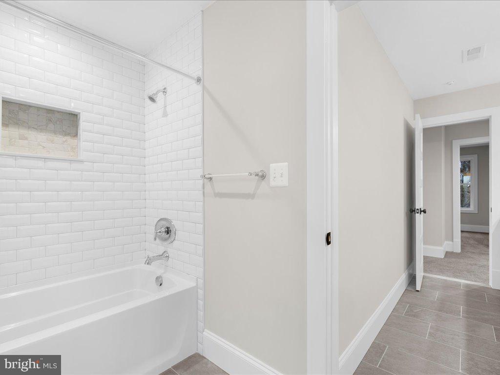 16201 Swanson Road Upper Marlboro, MD 20774 - Photo 41 of 67 Upper Level Hall BA