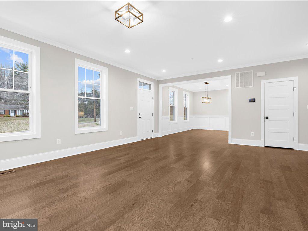 16201 Swanson Road Upper Marlboro, MD 20774 - Photo 8 of 67 Living Room into Dining Room