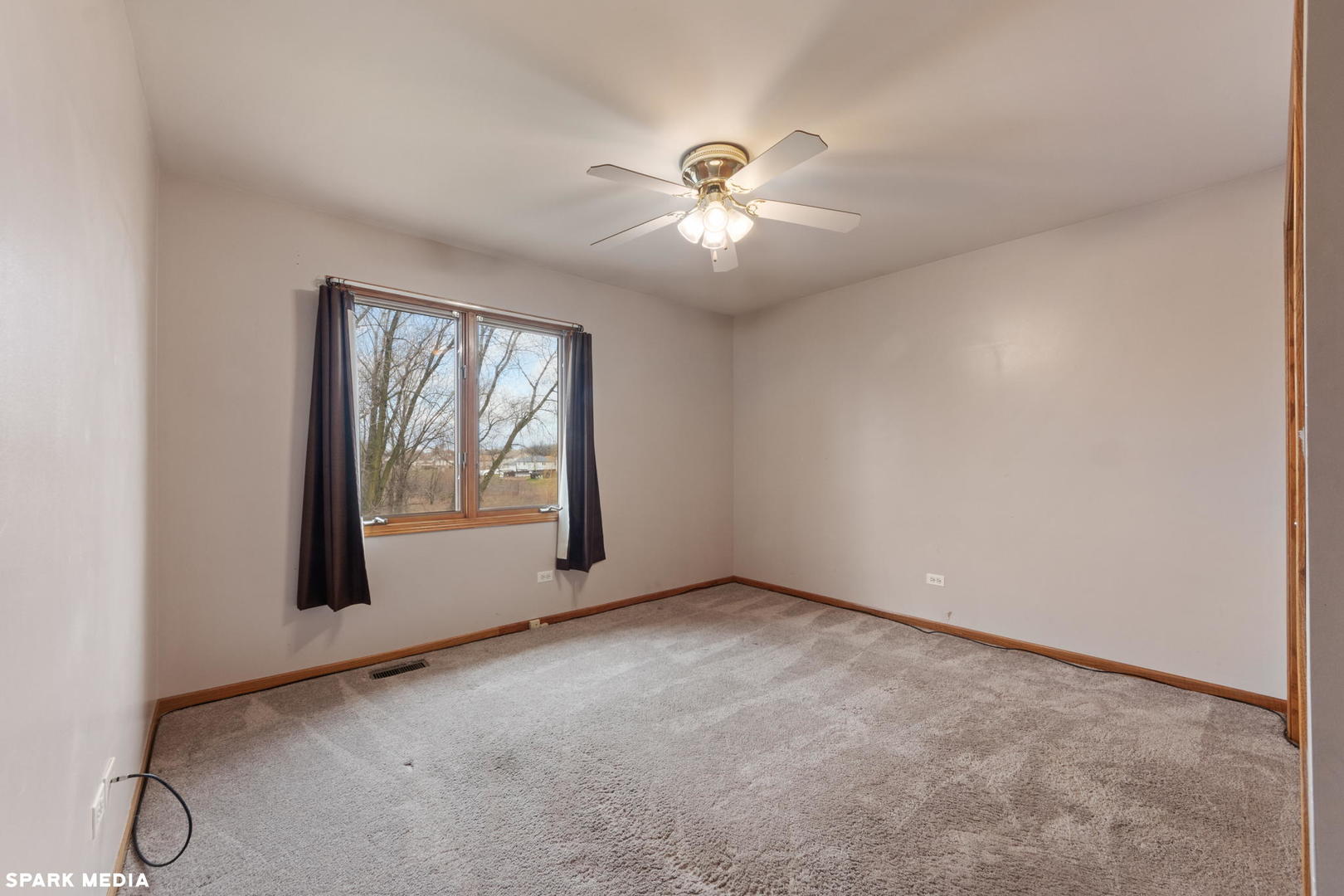 5642 Feather Creek Road Matteson, IL 60443 - Photo 23 of 36 a view of an empty room with a window