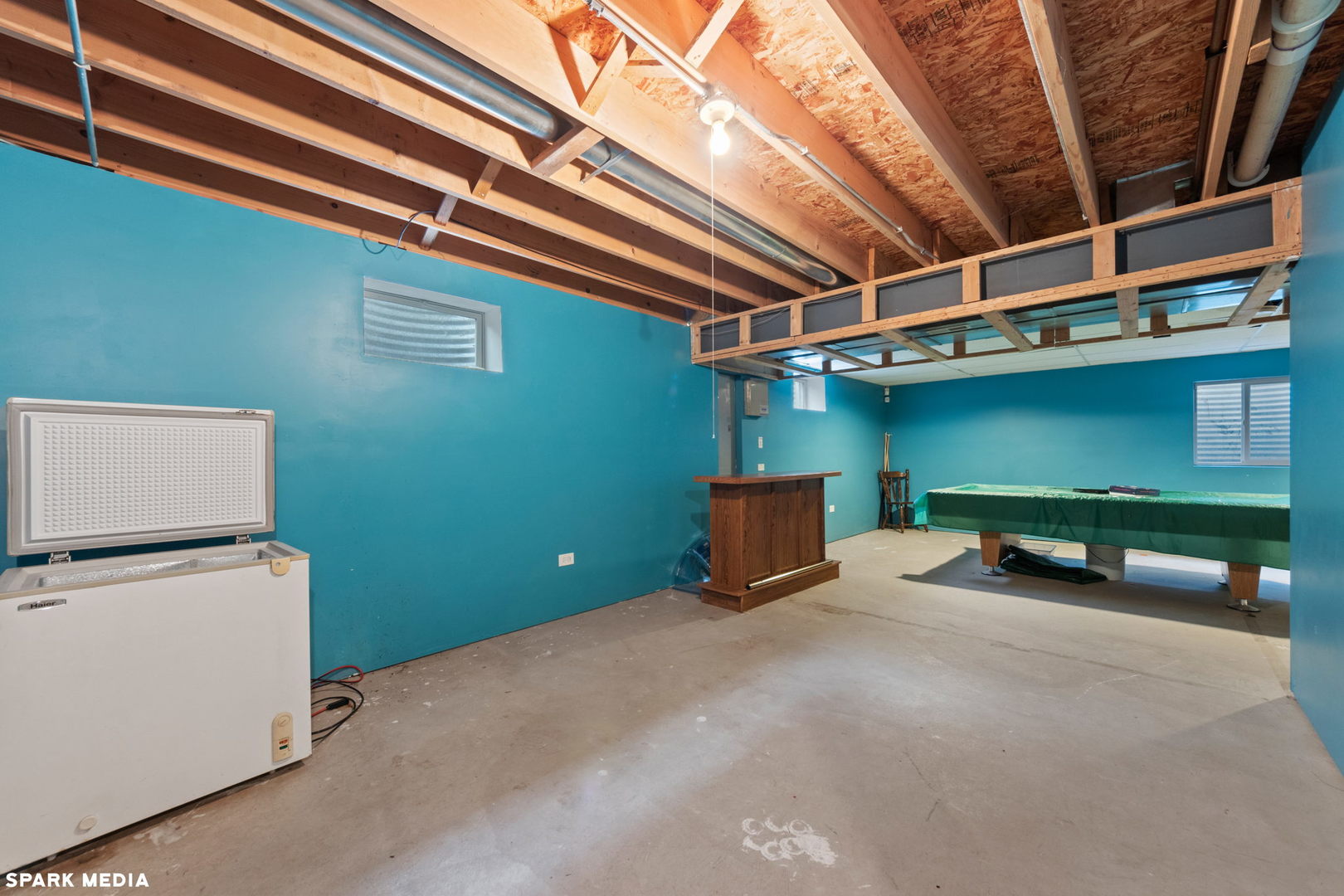 5642 Feather Creek Road Matteson, IL 60443 - Photo 25 of 36 a view of an empty room with windows