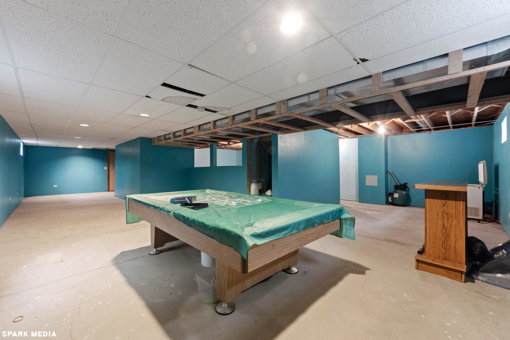 5642 Feather Creek Road Matteson, IL 60443 - Photo 27 of 36 a room with pool table